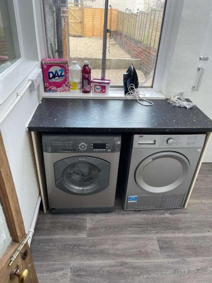 Small Room In Horfield 3 Bristol Exterior photo